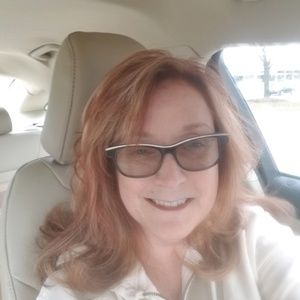 Meet your Posher, Debra